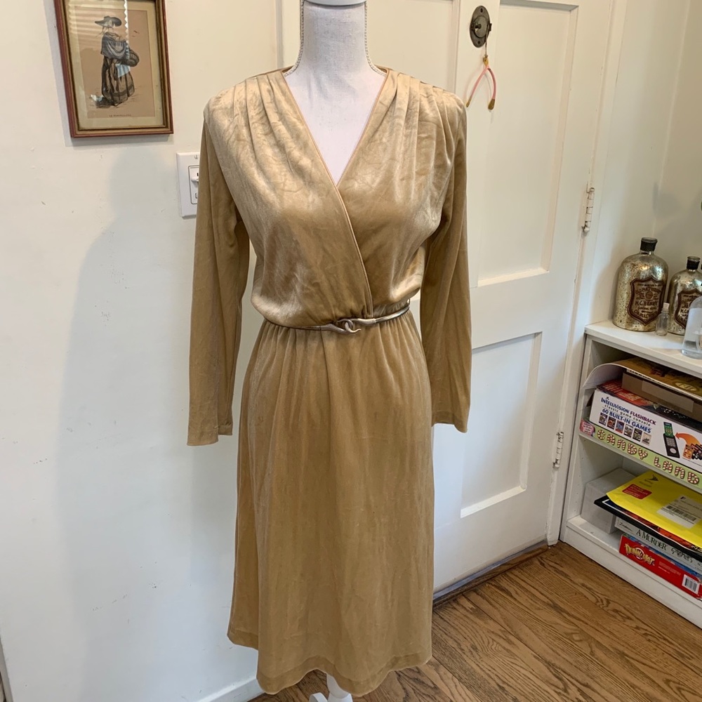 Gold/Nude Velvet Party Dress Size 6/8